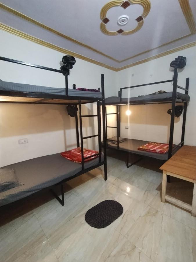 Genesis Homestay Agra  Bagian luar foto