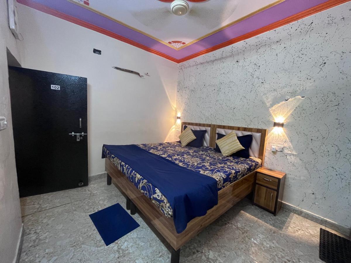 Genesis Homestay Agra  Bagian luar foto